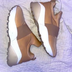 platform shoes worn only once